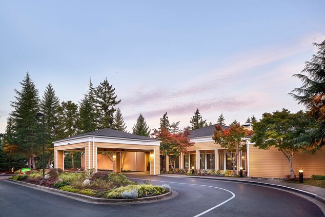Courtyard Seattle Bellevue/Redmond (5 miles)